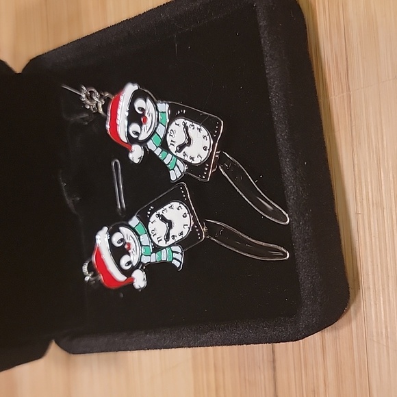 Kit-Cat Klock clock Festive Holiday Christmas Earrings - Picture 2 of 3
